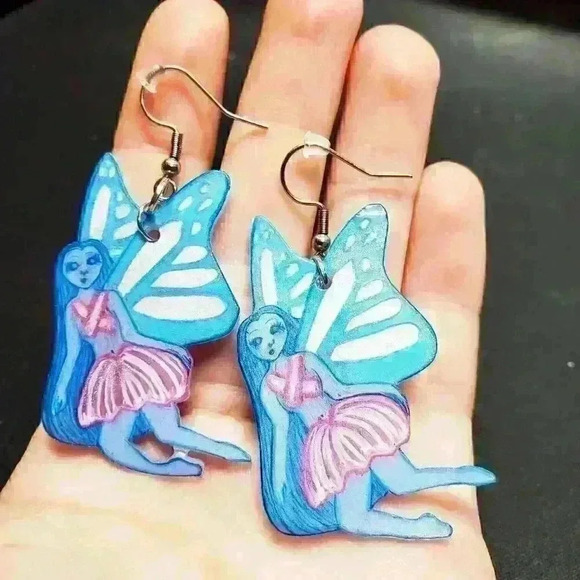Adorable pastel blue and pink magical butterfly fairy earrings - Picture 6 of 16